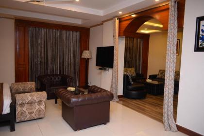 Hilton Suites Lahore - image 2