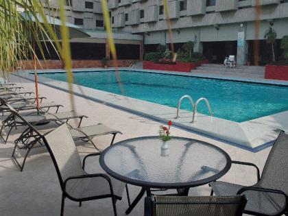 Avari Lahore Hotel - image 17