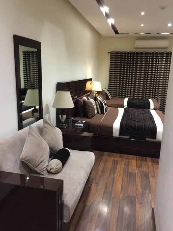 Royaute Luxury - Suites & Hotel Lahore - image 4