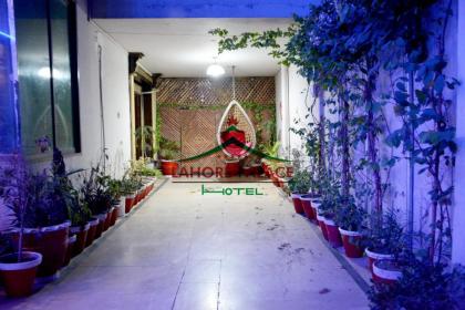 Lahore Palace Hotel - image 19