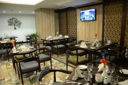 Grand Palm Hotel - image 14