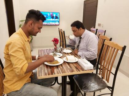 Mairona Hotel Gulberg - image 2