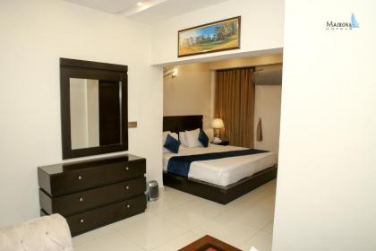 Mairona Hotel Gulberg - image 5