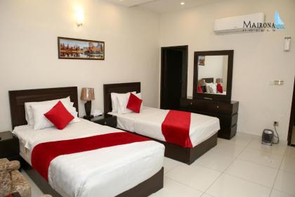Mairona Hotel Gulberg - image 9