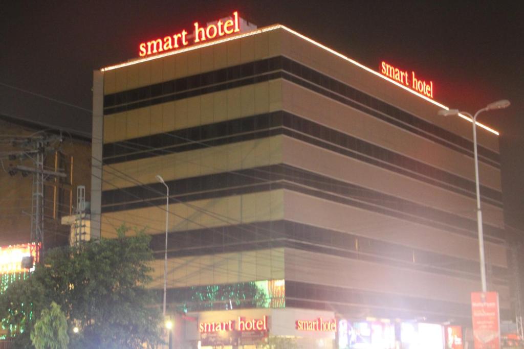 Smart Hotel - image 2