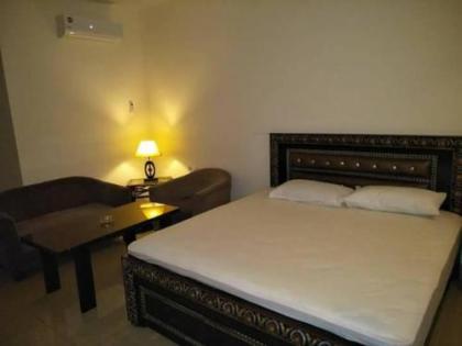 Royalton Inn Hotel - Lahore - image 19