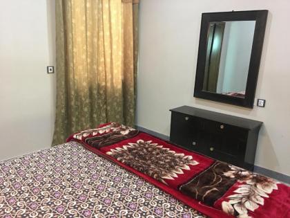Spacious Apartment in Johar Town - image 11