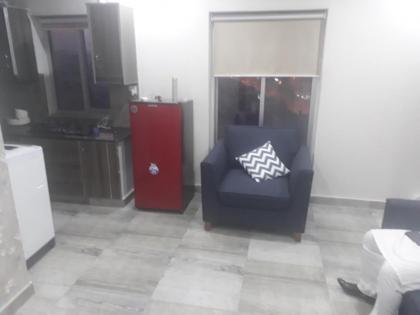 One Bed Furnished Apartment 502 - image 2