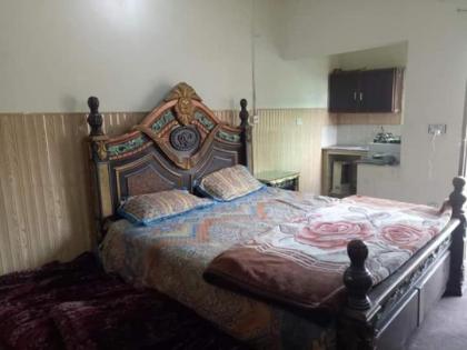 Furnished Rooms - Near Lahore Airport - image 1