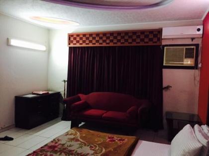 Royal Guest House Lahore Cantt - image 12