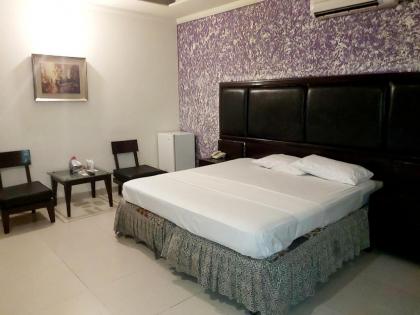 New Look Hotel - image 12