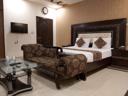 Hotel Visit Inn One Lahore
