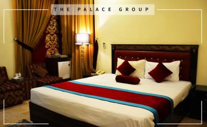 The Palace Hotel Gulberg - image 1