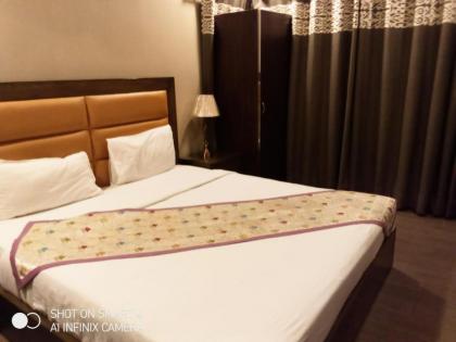 Hotel Gulberg Lodges Hali Road - image 10