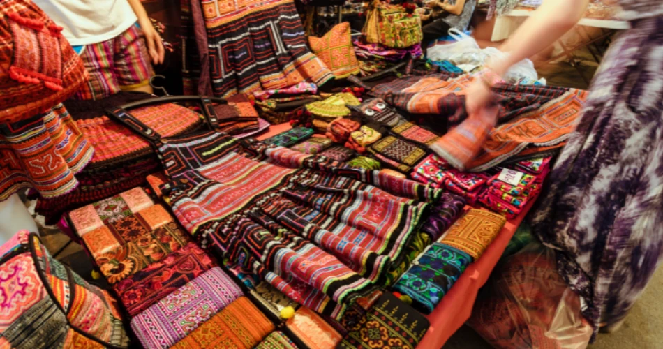 Discover Lahore’s Best Shopping Bazaars