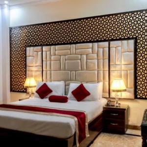 Rose Palace Hotel