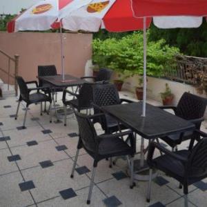 Safari Hotel