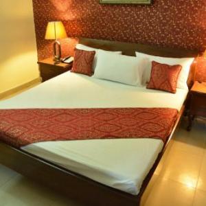 Mars Hotel Lahore