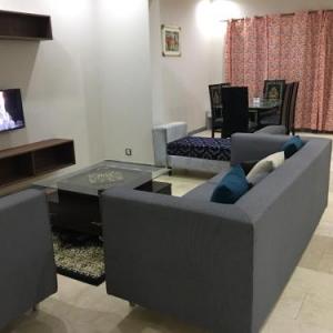 Apartment near Shaukat Khanum