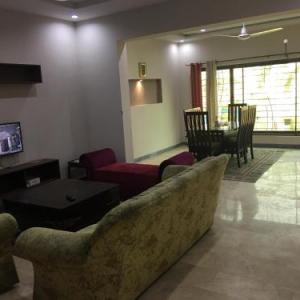 Spacious Apartment in Johar town Lahore 