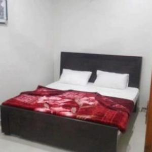 Visit Inn Hotel Lahore 