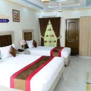 Hotel Deluxe Johar Town Lahore