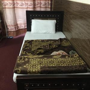 Al Azhar Hotel Lahore