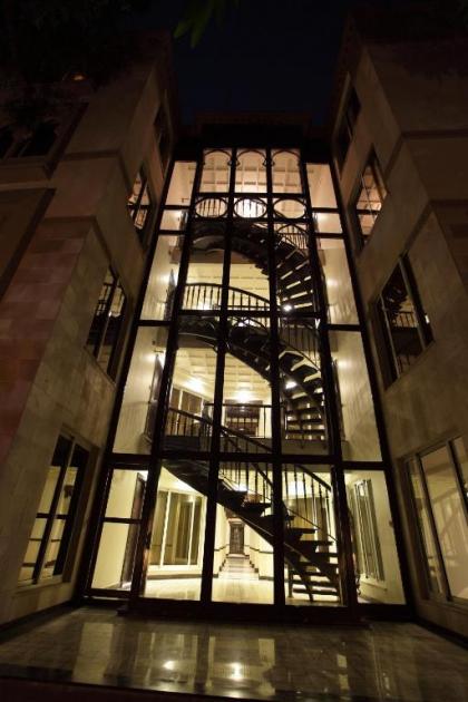 Heritage Luxury Suites All Suite Hotel - image 11