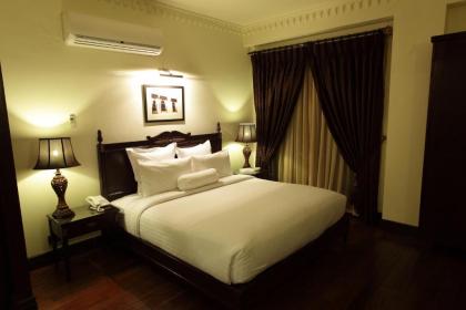 Heritage Luxury Suites All Suite Hotel - image 5