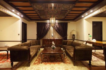 Heritage Luxury Suites All Suite Hotel - image 7