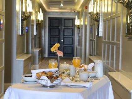 The Nishat Hotel - image 11