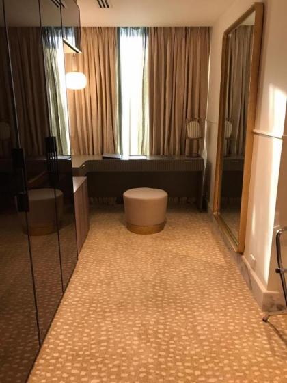 The Nishat Hotel - image 7