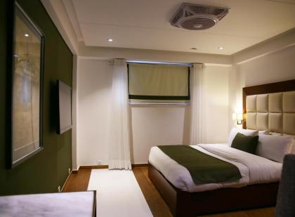 Lahore Continental Hotel - image 5