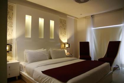 Lahore Continental Hotel - image 7
