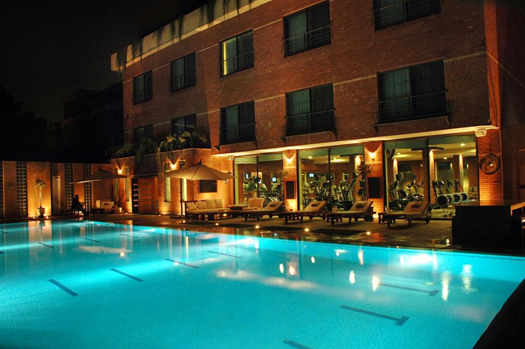 The Residency Hotel - main image
