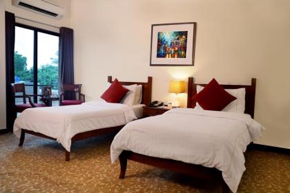 The Residency Hotel - image 12