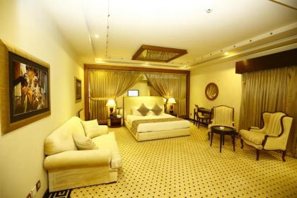 Bahria Grand Hotel & Resort - image 12
