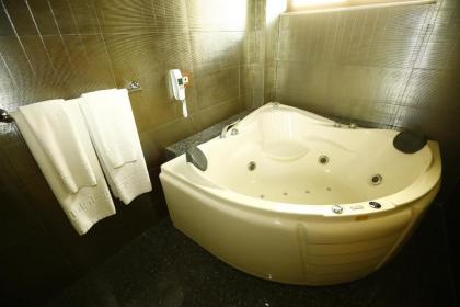 Bahria Grand Hotel & Resort - image 20