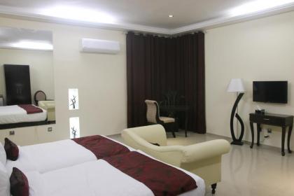 Grand Enclave - image 2
