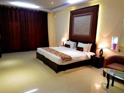 Grand Enclave - image 5