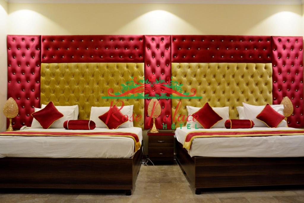Rose Palace Hotel - image 6