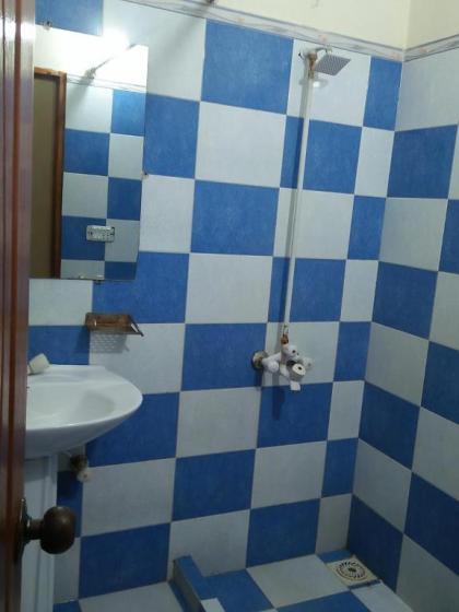 Hotel Tourist Inn - image 17