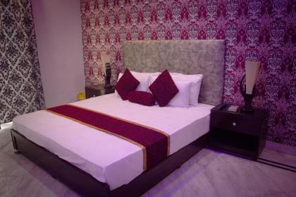 Mall View Hotel - image 14