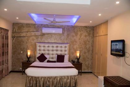 Mall View Hotel - image 2