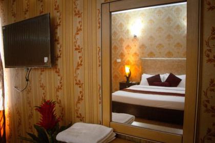 Mall View Hotel - image 7