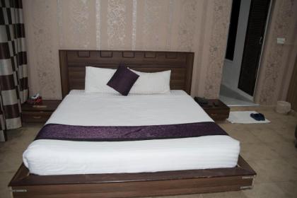 Hotel Premier Inn Davis Road - image 14