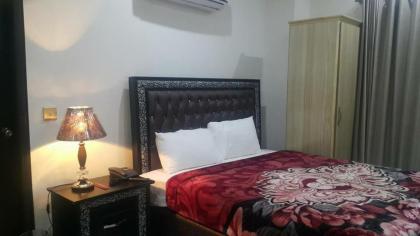 Hotel Day inn - image 2