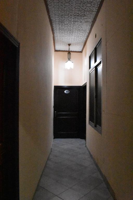 Safari Hotel - image 2