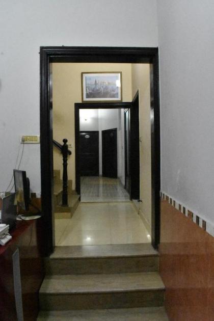 Safari Hotel - image 7