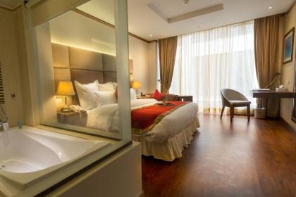 Luxus Grand Hotel - image 18